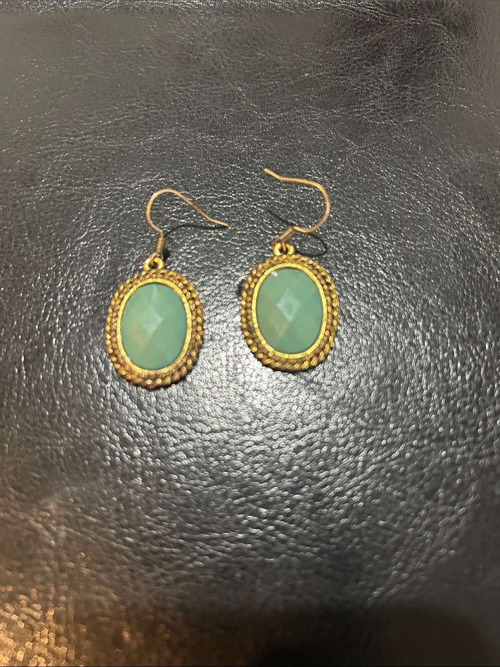 Gold-Frame Green Oval Drop Earrings